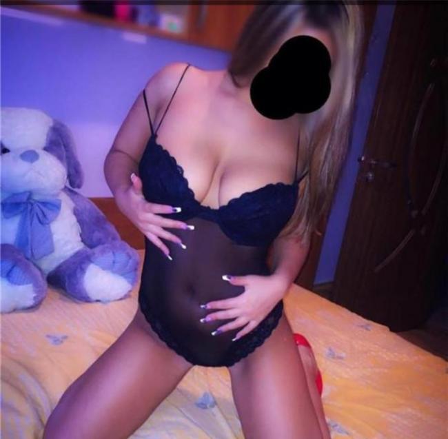Blonde naturelle pour massage